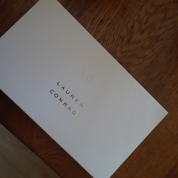 SOLD!!Lauren Conrad Round Wristlet - Picture 3 of 3